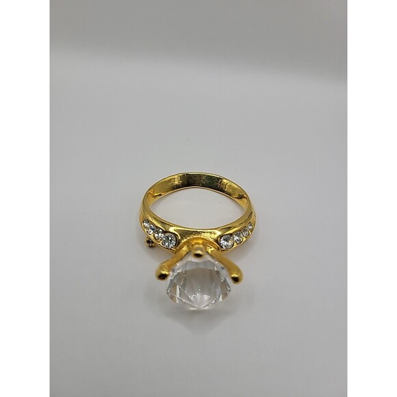 Vintage Brooch Pin Ring Shape Gold Tone Crystals Jewelry Costume - Picture 9 of 10